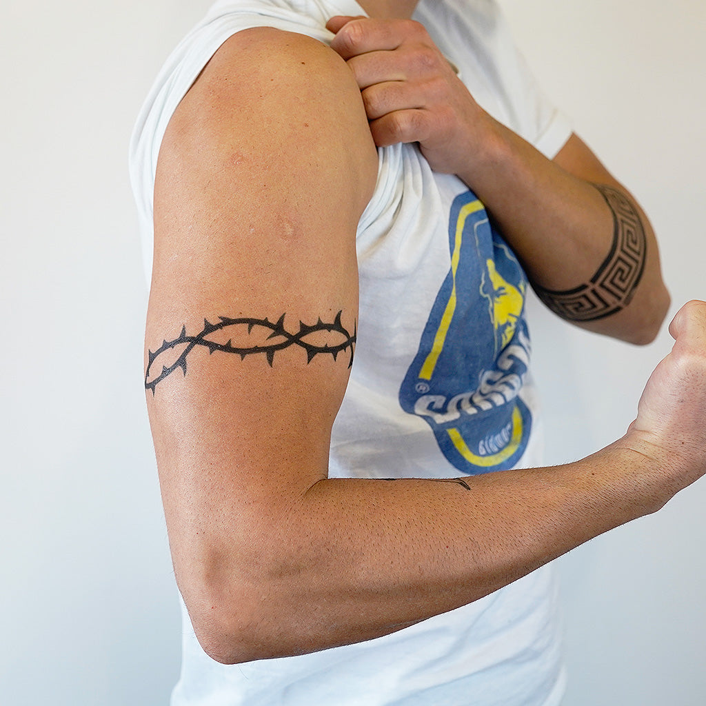 Tribal Thorns Armband Tattoo