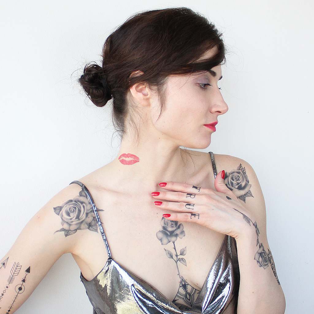 red lips temporary tattoo