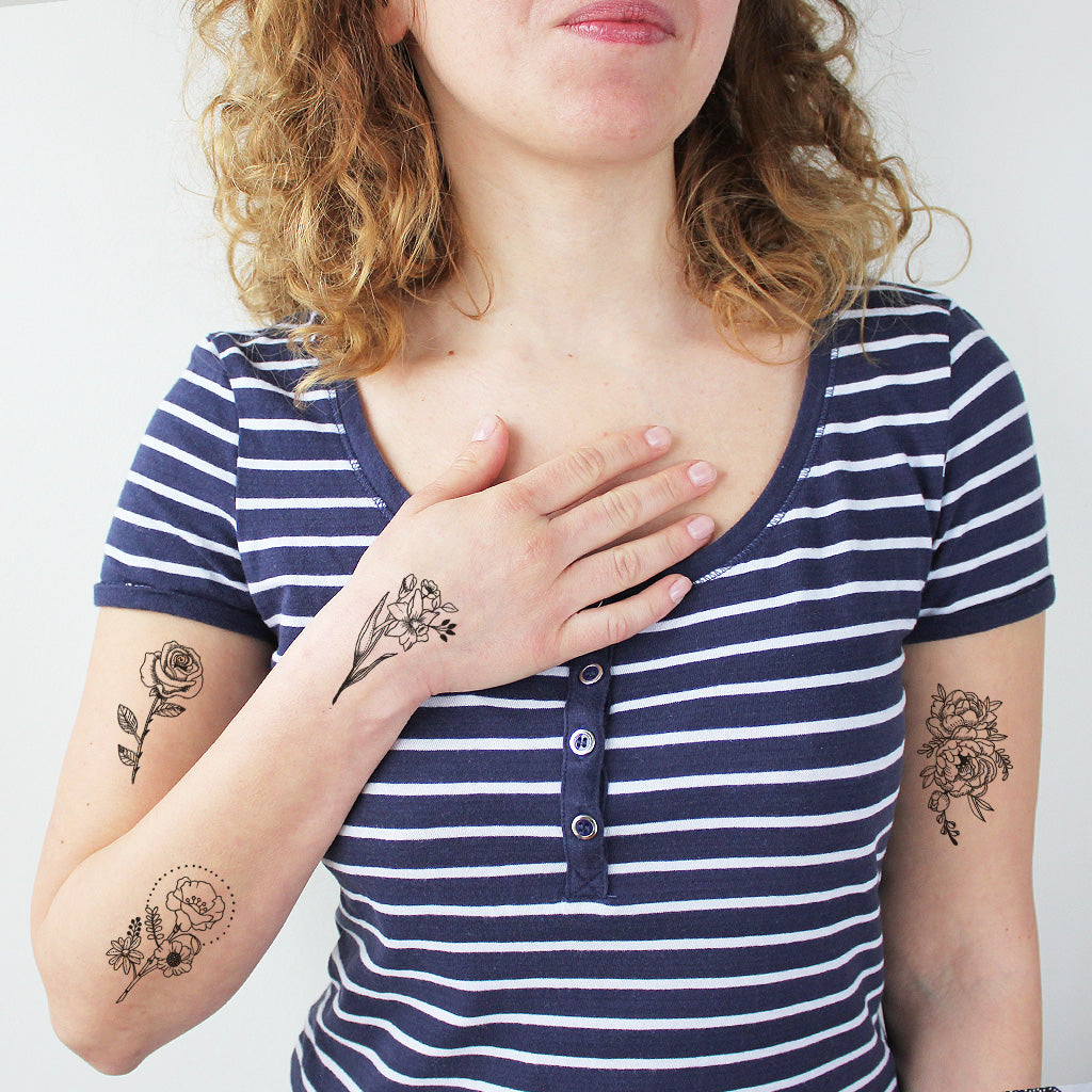 Dainty Flower Tattoo (Set of 4)