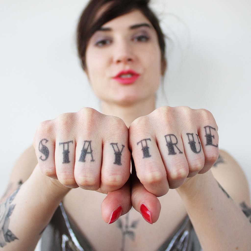 stay true knuckles temporary tattoo