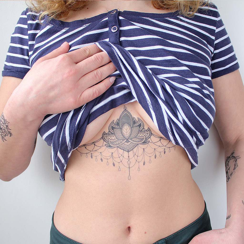 underboob tattoo