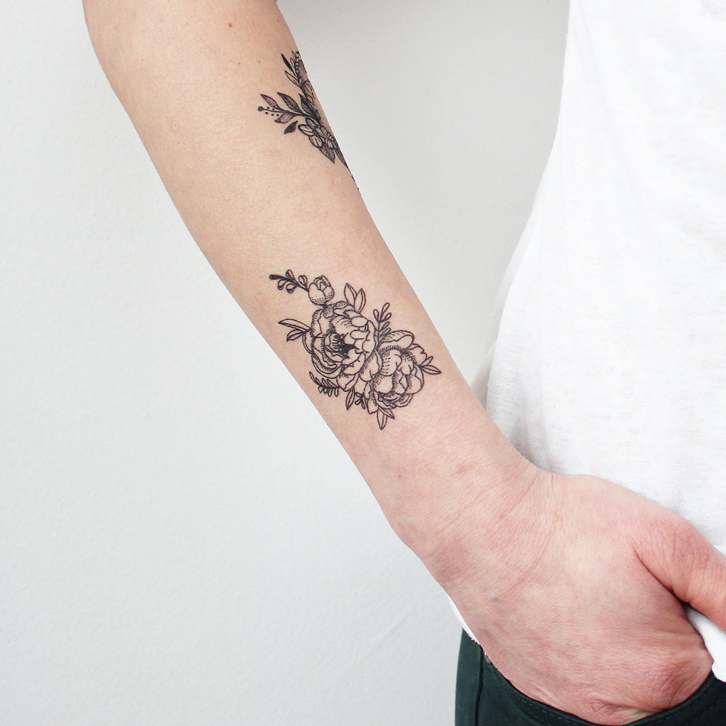 180+ Beautiful Birth Flower Tattoo Ideas (2023) - TattoosBoyGirl | Tattoos,  Birth flower tattoos, Simplistic tattoos