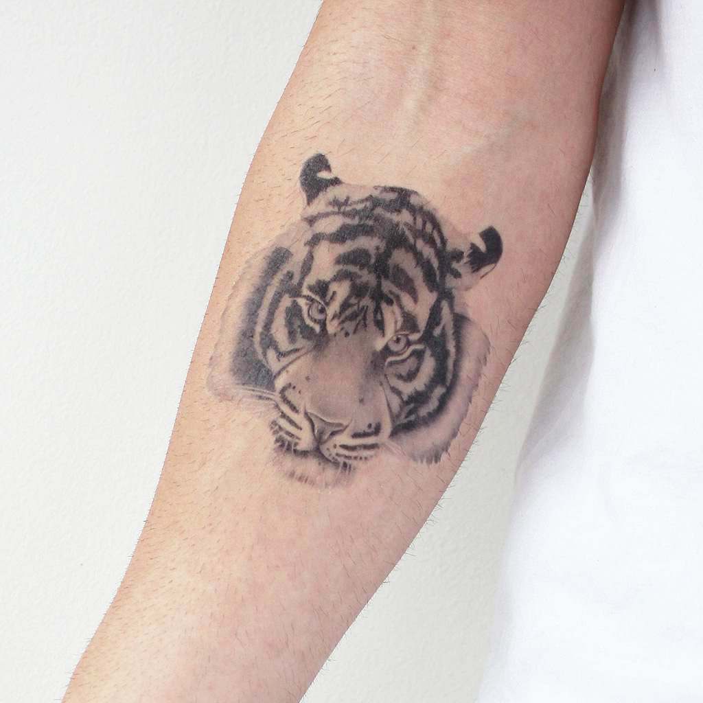 realistic tiger temporary tattoo
